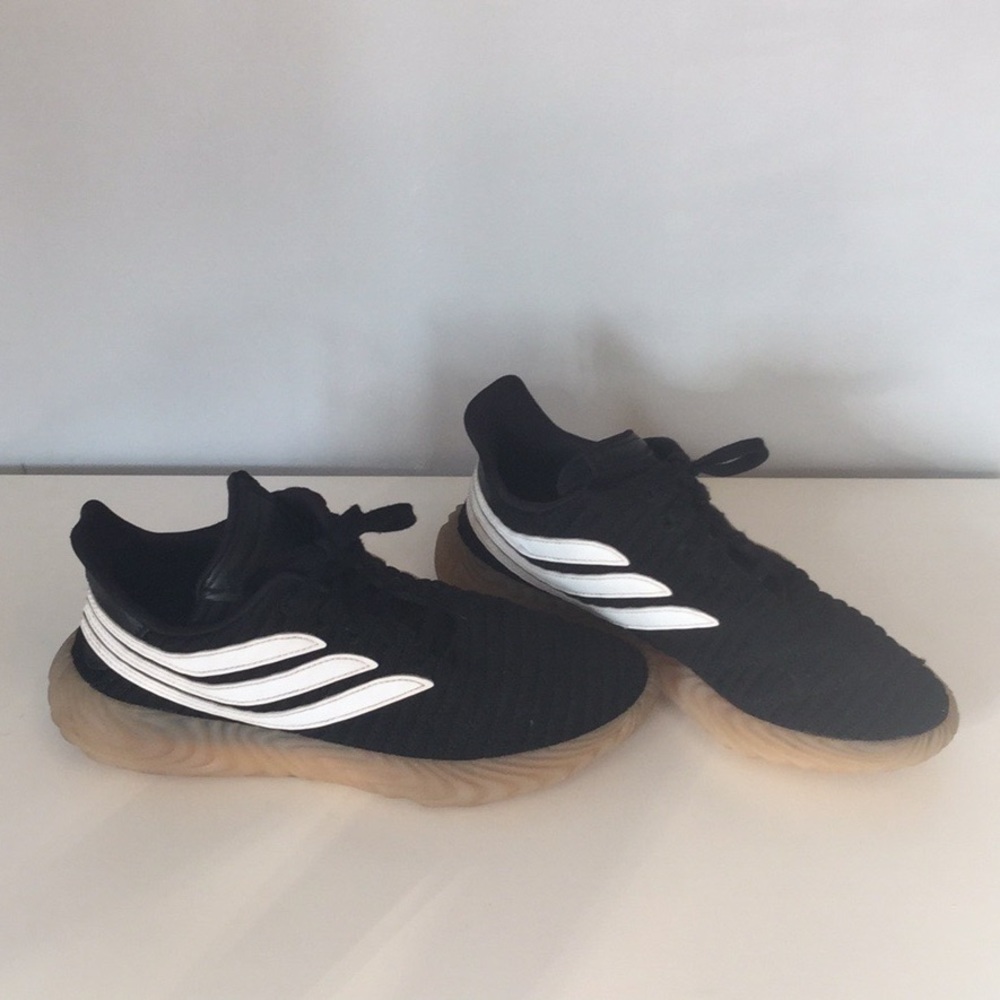 Men’s Size 7.5 Adidas Sobakov Sneakers
